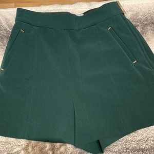 High waisted green H&M shorts